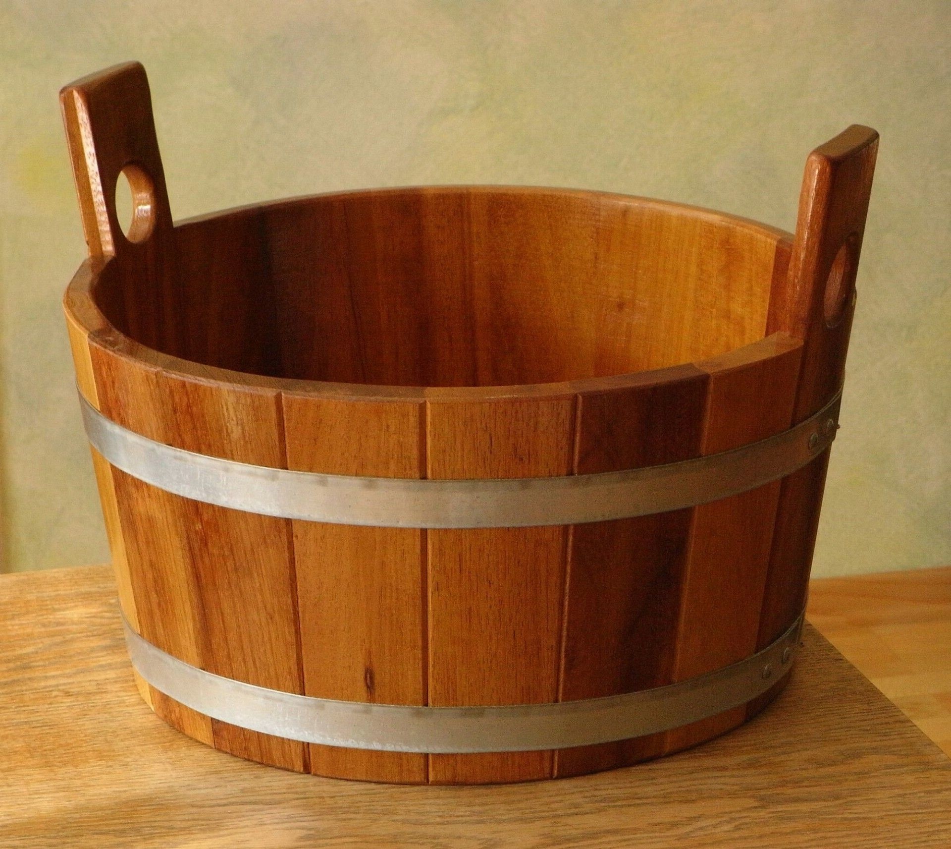 Voetenbak Kambala 16 liter, blank gelakt