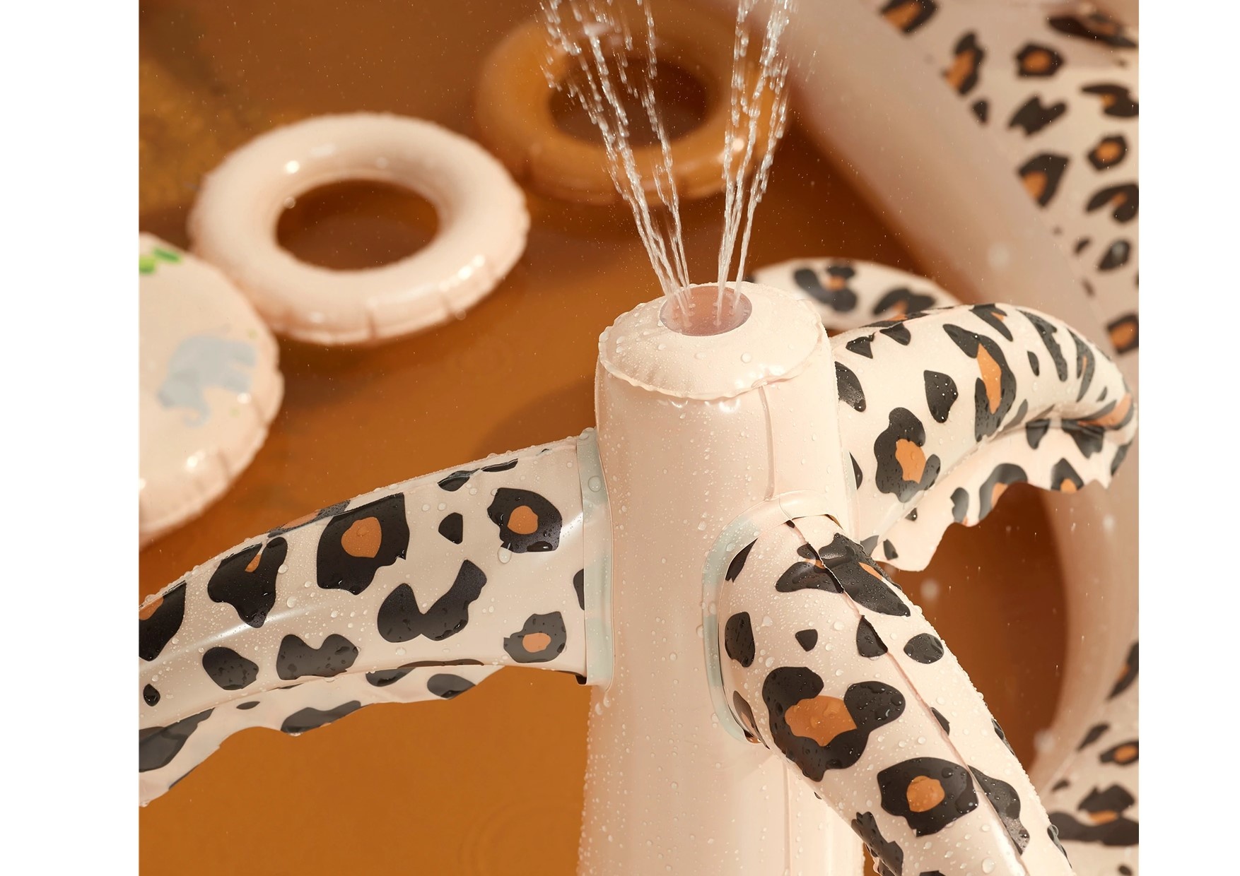 Zwembad Beige Panterprint