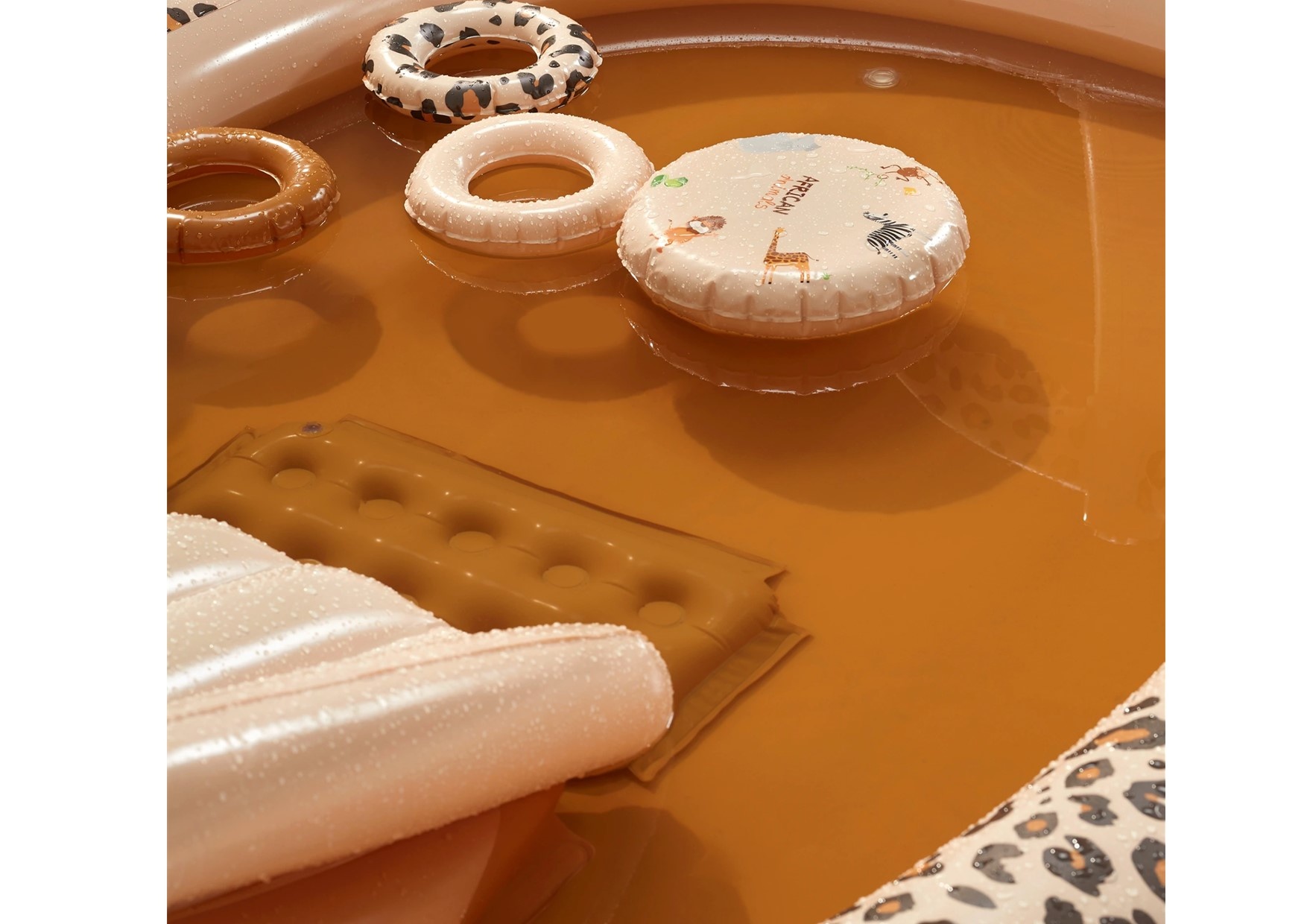 Zwembad Beige Panterprint