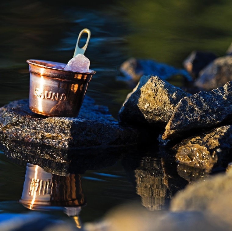 Emendo Sauna zout beker - koperen cup met zout stenen
