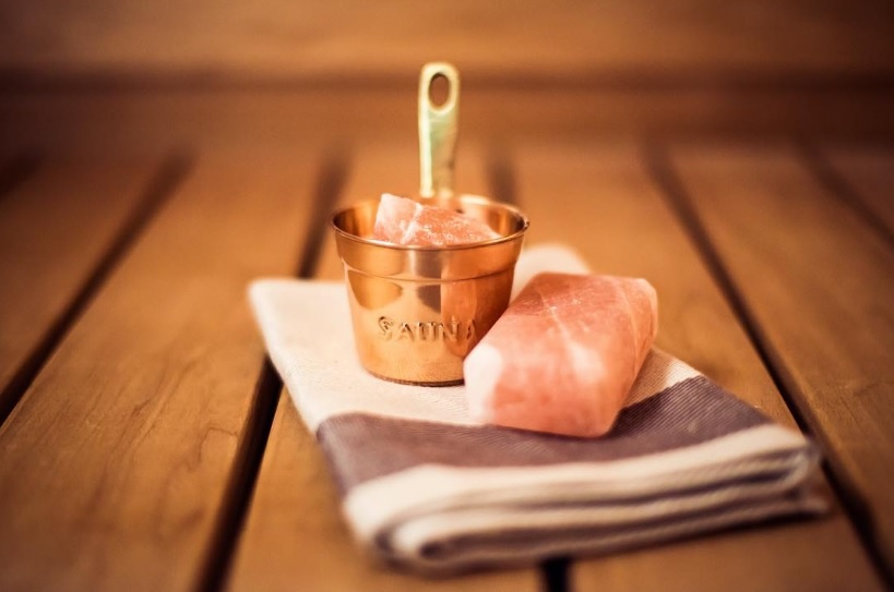 Emendo Sauna zout beker - koperen cup met zout stenen