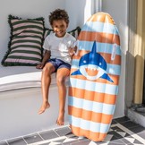 Surfboard oranje blauw haaien 120 cm