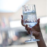 Koziol superglas club No. 04  wijnglas 300 ml - set van 2 stuks.