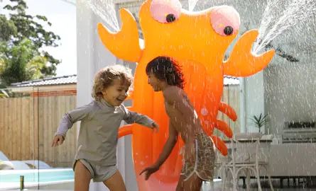 Waterpret in het zwembad