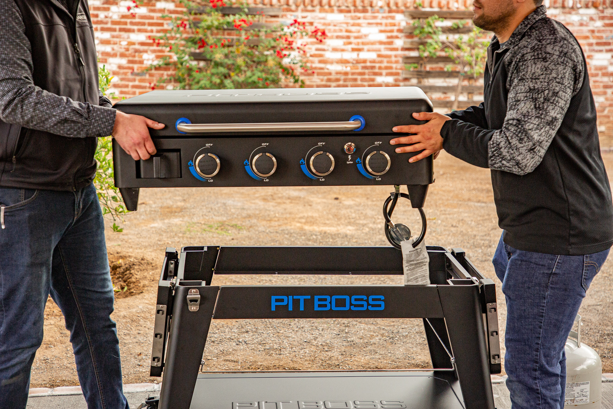 Pit Boss Ultimate Plancha 4 Burner - Met onderstel | Gas BBQ
