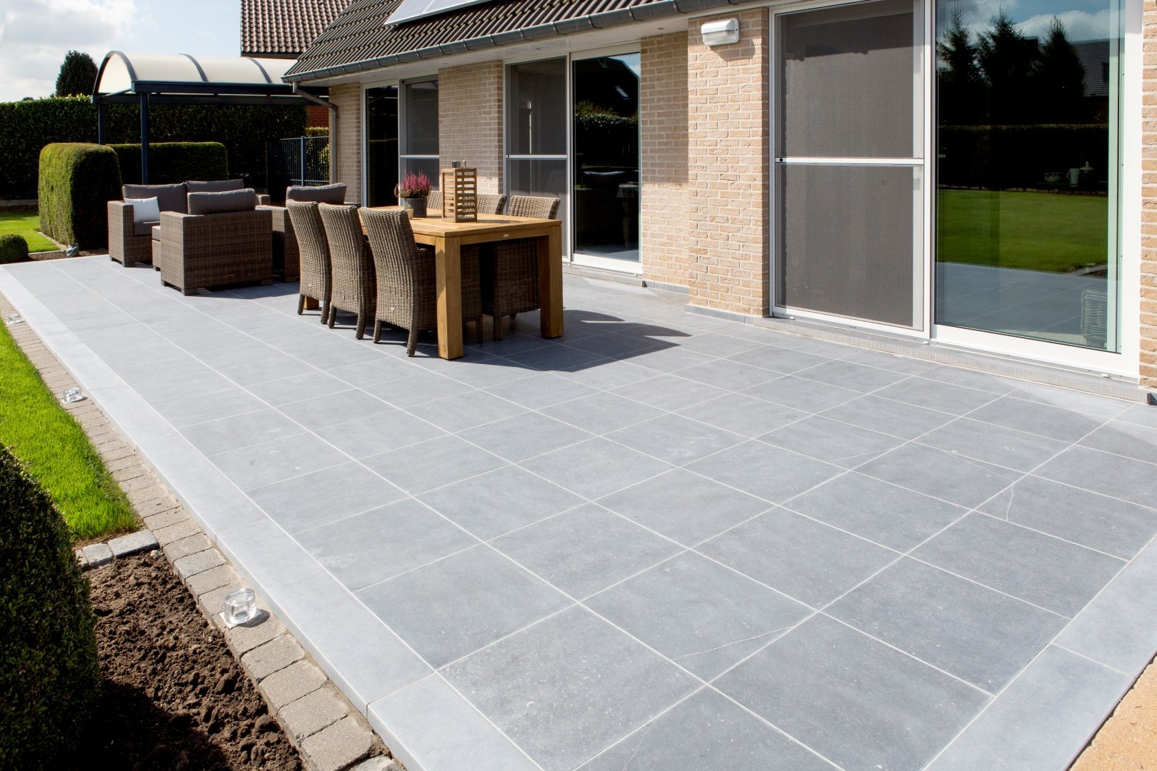 Terrastegel - Belgische blauwe hardsteen - prijs per m²