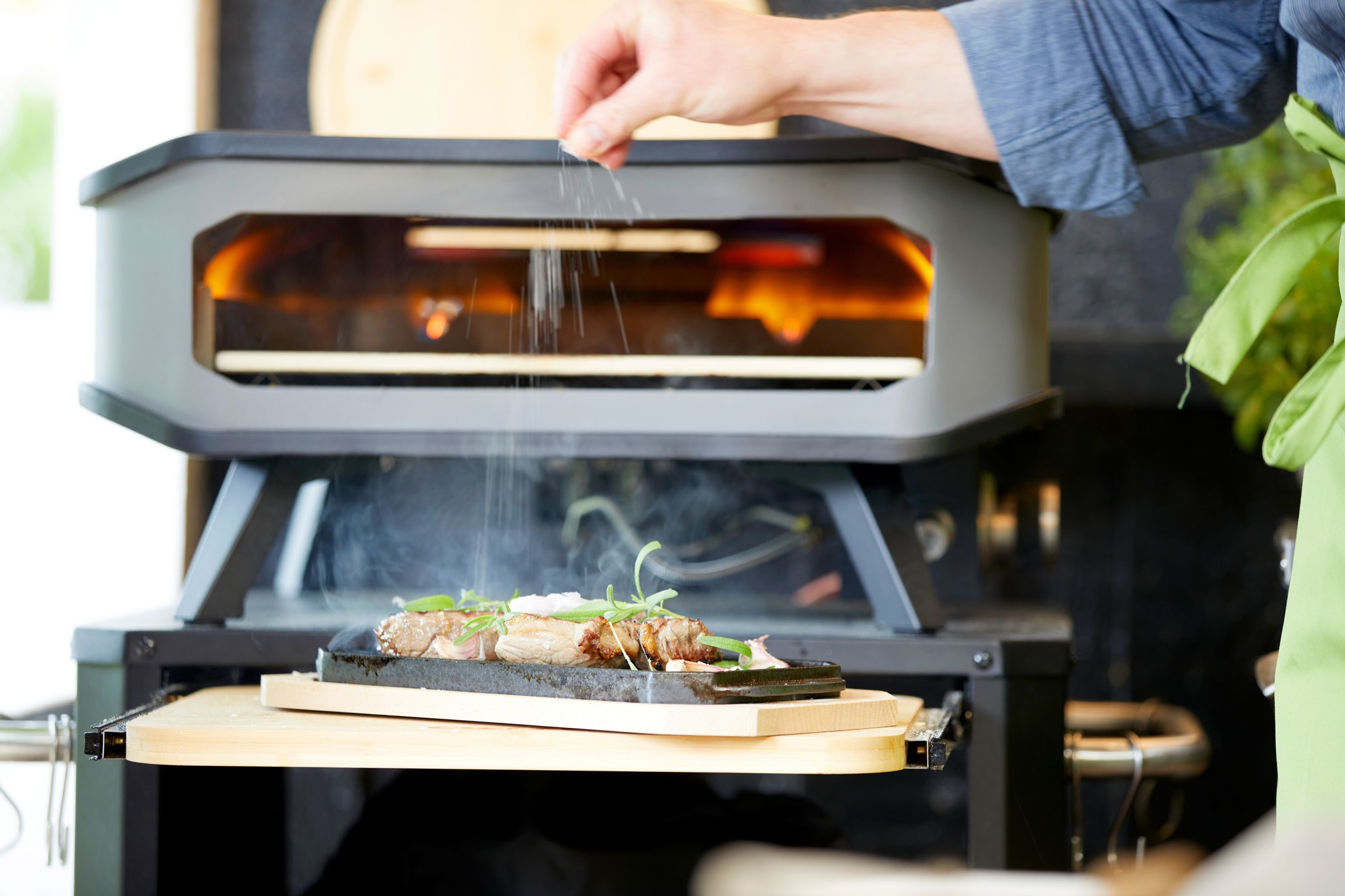 Cozze Pizza Oven Gas  42.5 cm 17 + gratis BBQ set - Black Friday