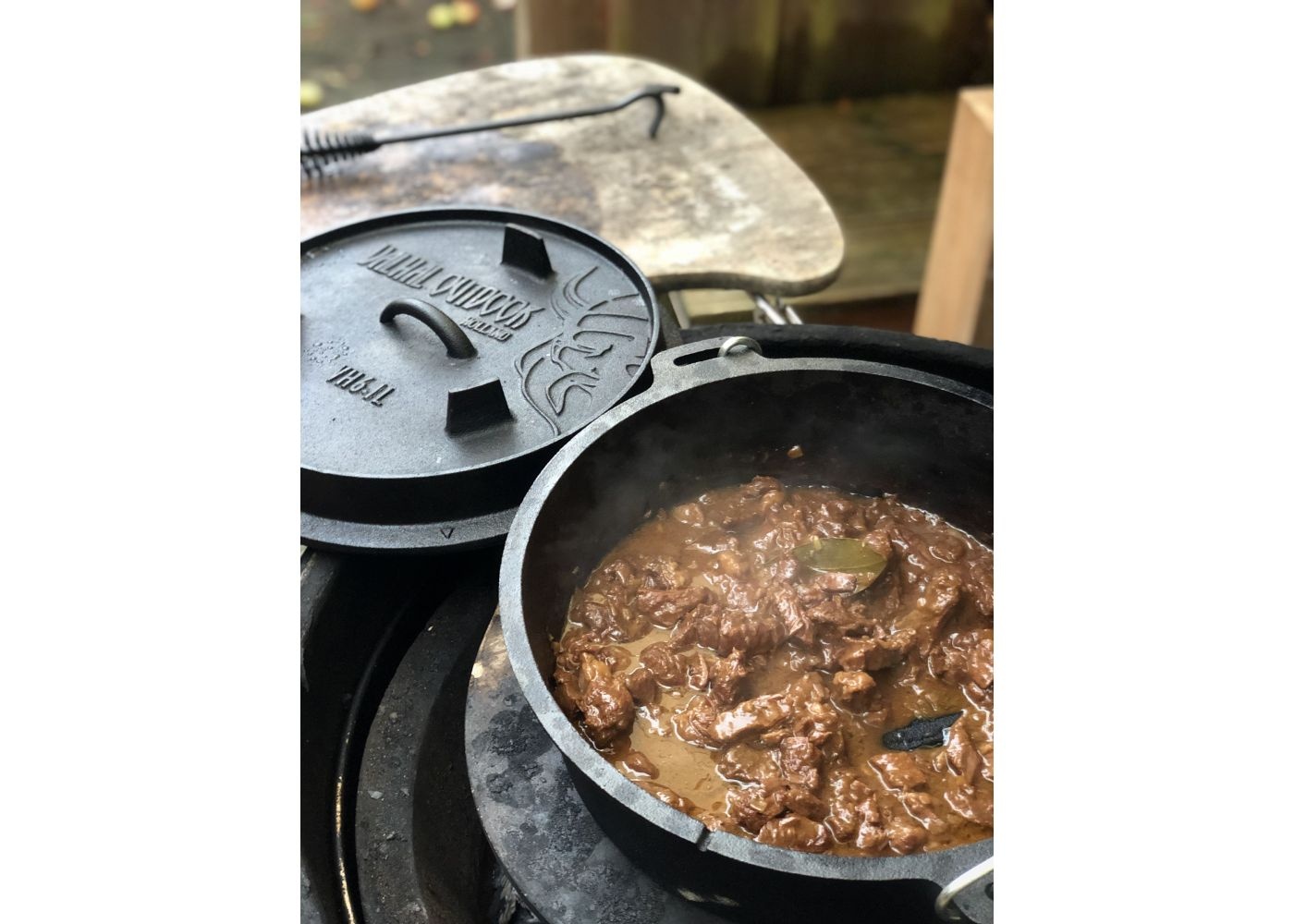 Valhal Outdoor Dutch Oven Braadpan Barbecue 6.1 liter