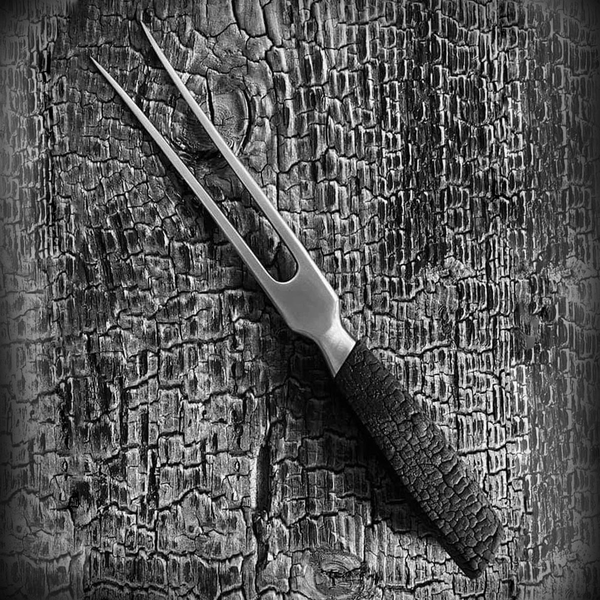 Cuttworxs Flamewood Forxx