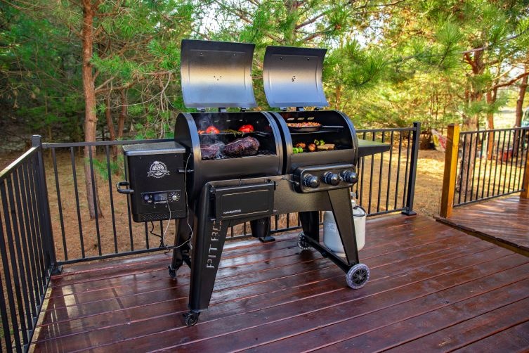 Pit Boss Navigator 1230 | Combi Grill - Pellet en Gas BBQ