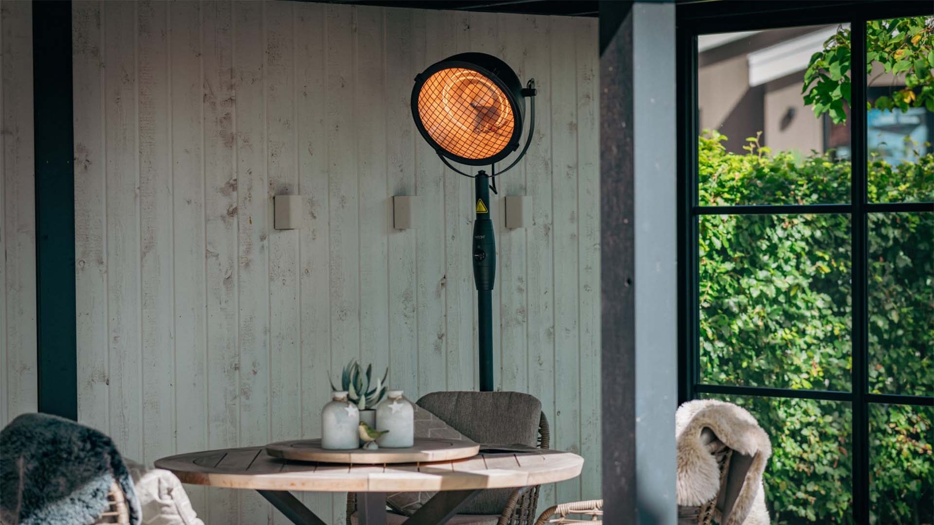 Sunred verwarmer Indus Bright Staand - zwart