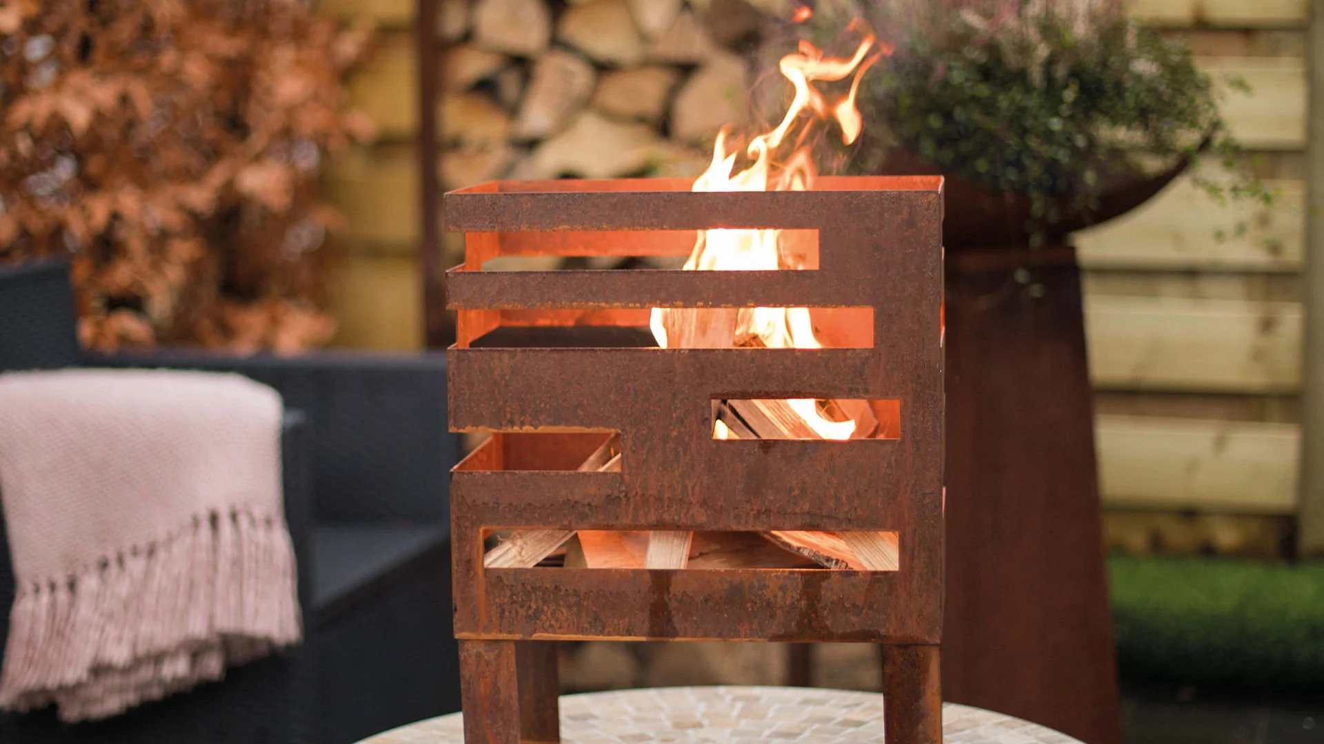 Redfire handmade Fire Basket Madison