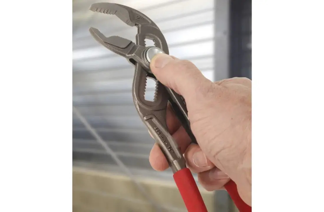 Virax waterpomptang met extra brede opening en knop