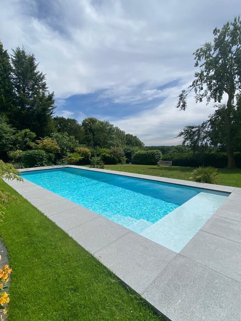 Binnenhoek rechte neus - Grey Mountain Light