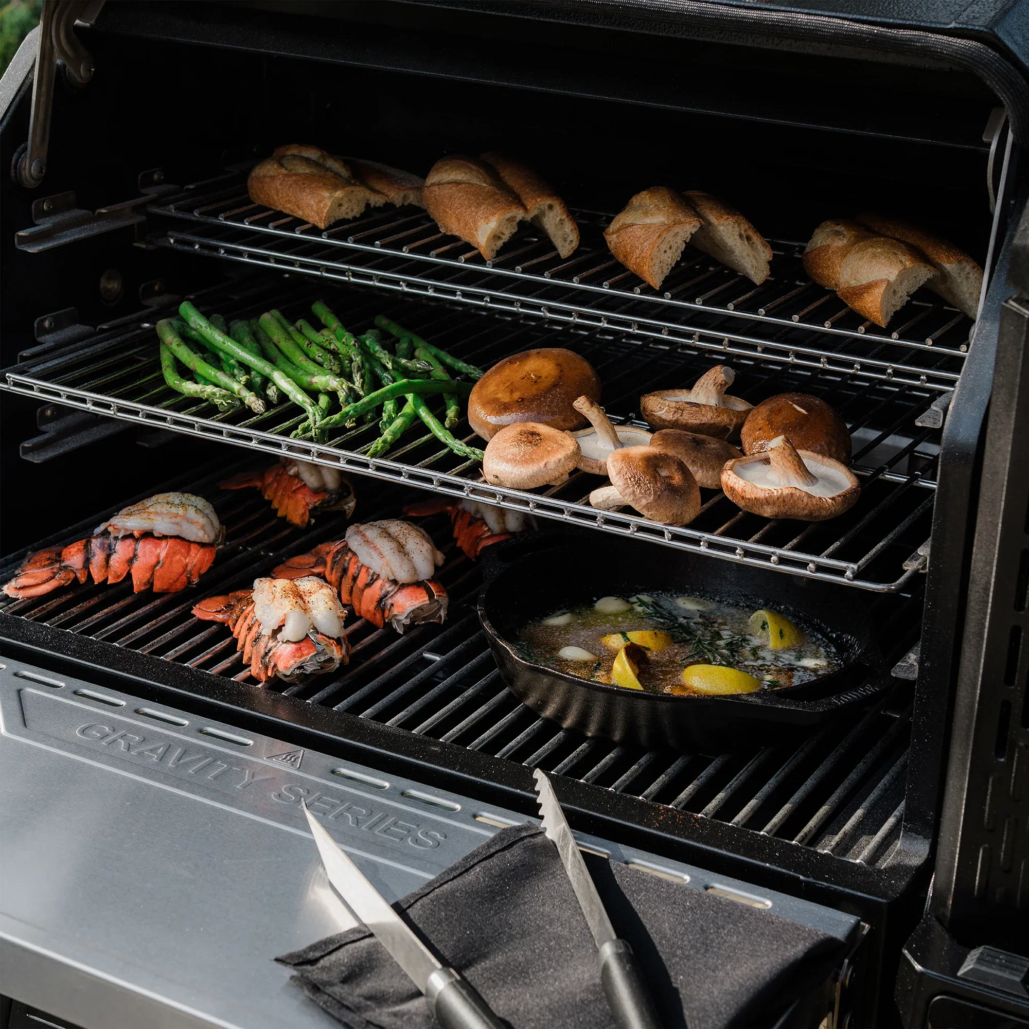 Masterbuilt Gravity Series XT – Houtskool BBQ & Rookoven