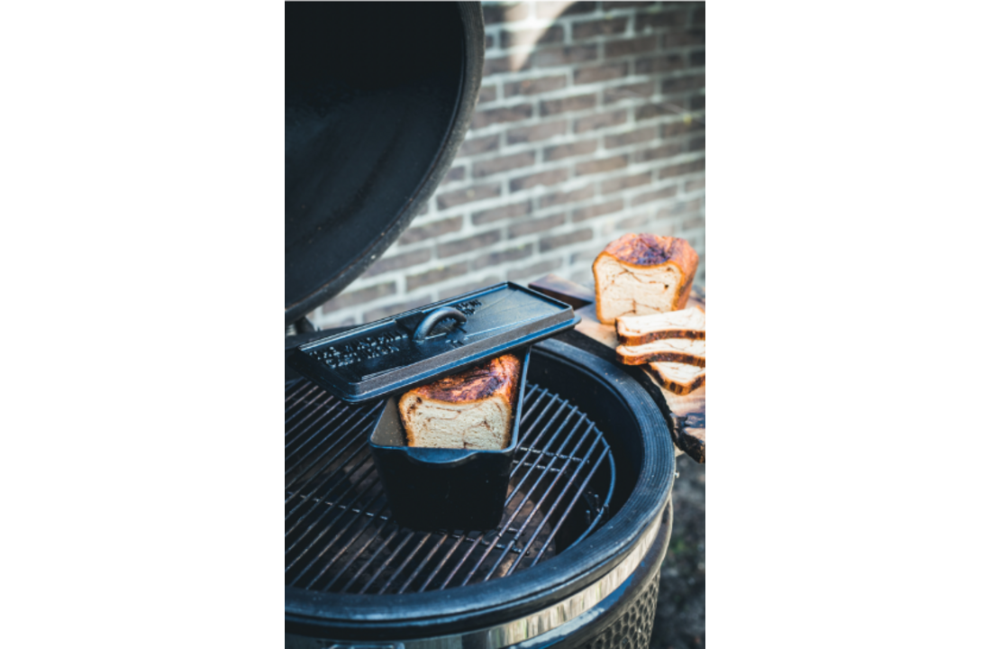 The Windmill brood Dutch oven