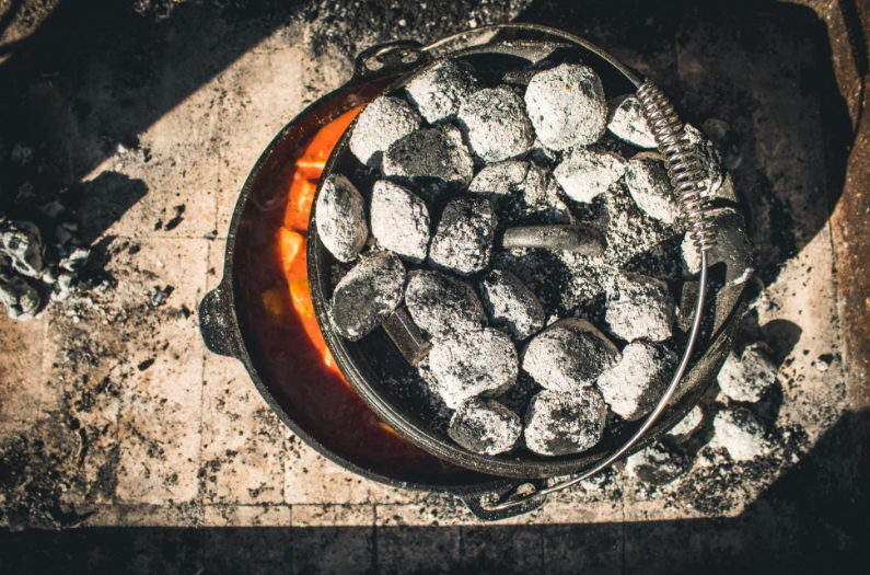 The Windmill gietijzeren Dutch Oven 6qt