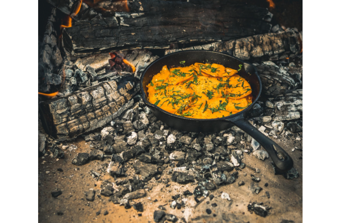 The Windmill gietijzeren skillet M