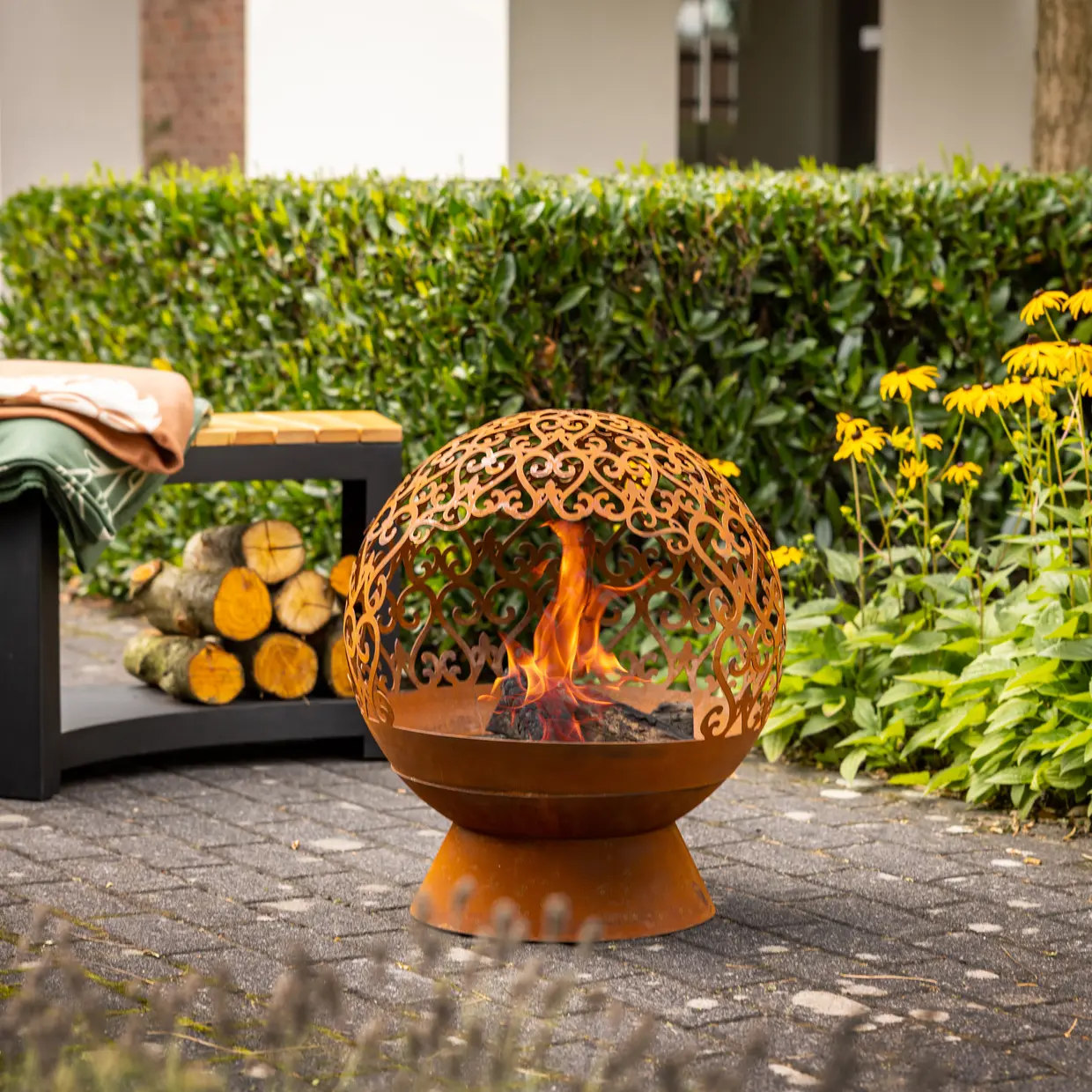 Fancy Flames Vuurschaal Roest Laser Cut Krullen S