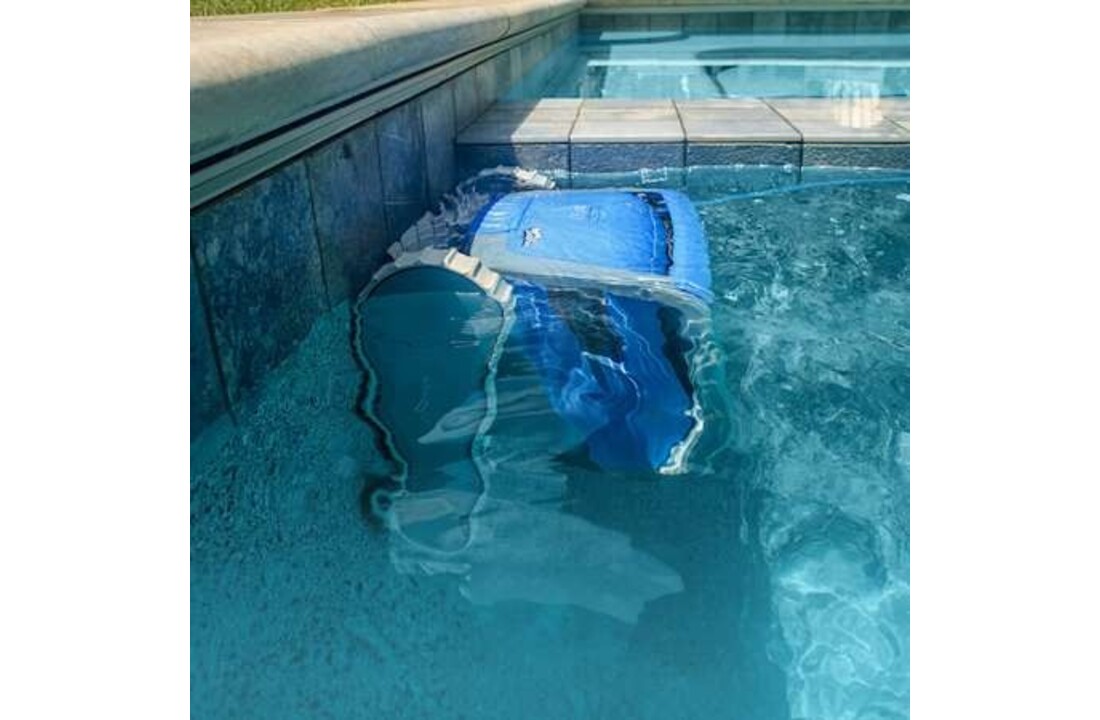 Dolphin M550 Zwembadrobot - Automatische Zwembad Stofzuiger