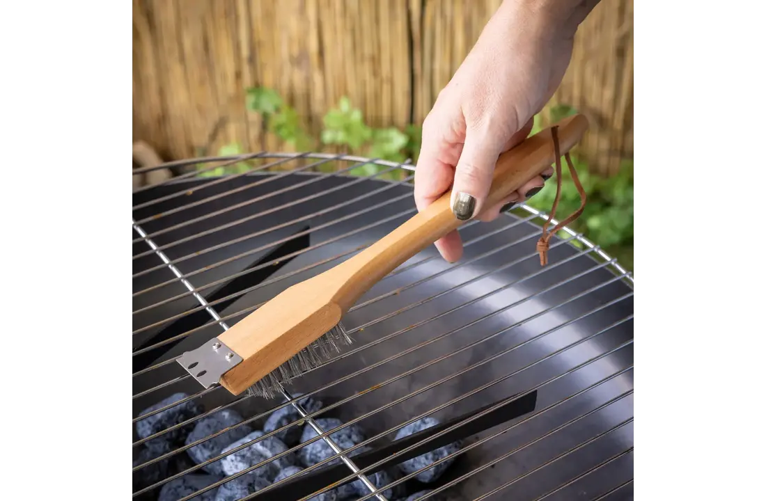 BBQ Borstel 3-in-1 - Voor Grondige Reiniging van BBQ Roosters