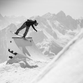 Snowboard