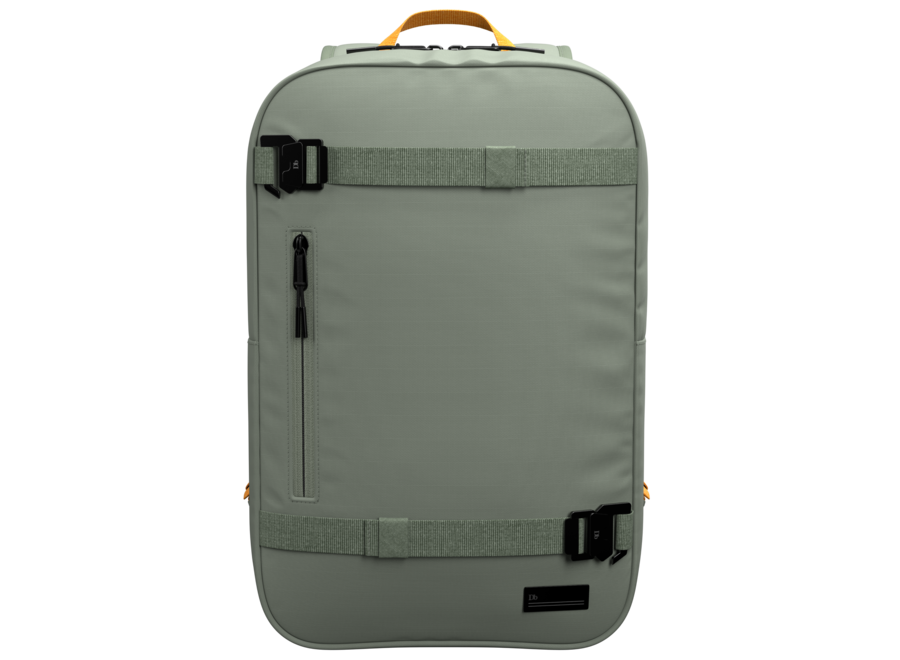 The Världsvan 17L Backpack – Sage Green