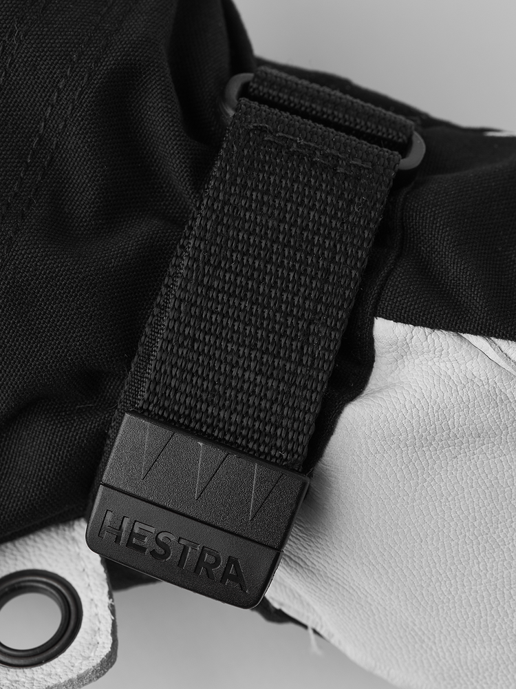 Hestra Heli Ski Female 5 Finger - Black/Offwhite Hestra Heli Ski Female 5 Finger - Black/Offwhite