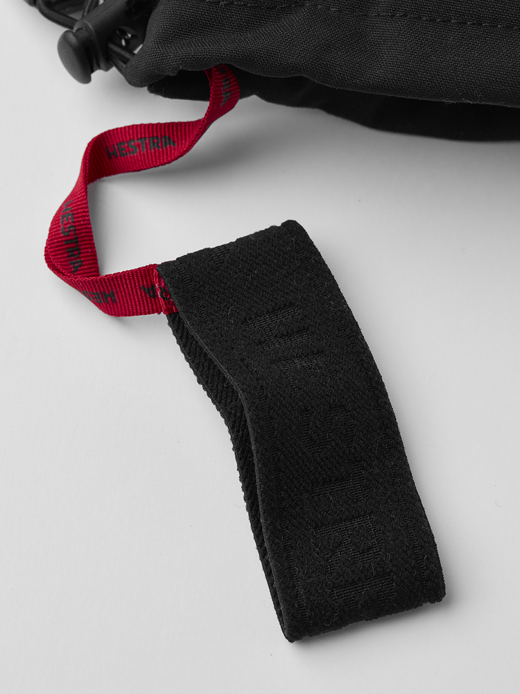 Hestra Heli Ski Female 5 Finger - Black/Offwhite Hestra Heli Ski Female 5 Finger - Black/Offwhite