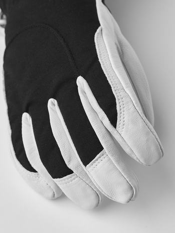 Hestra Heli Ski Female 5 Finger - Black/Offwhite Hestra Heli Ski Female 5 Finger - Black/Offwhite