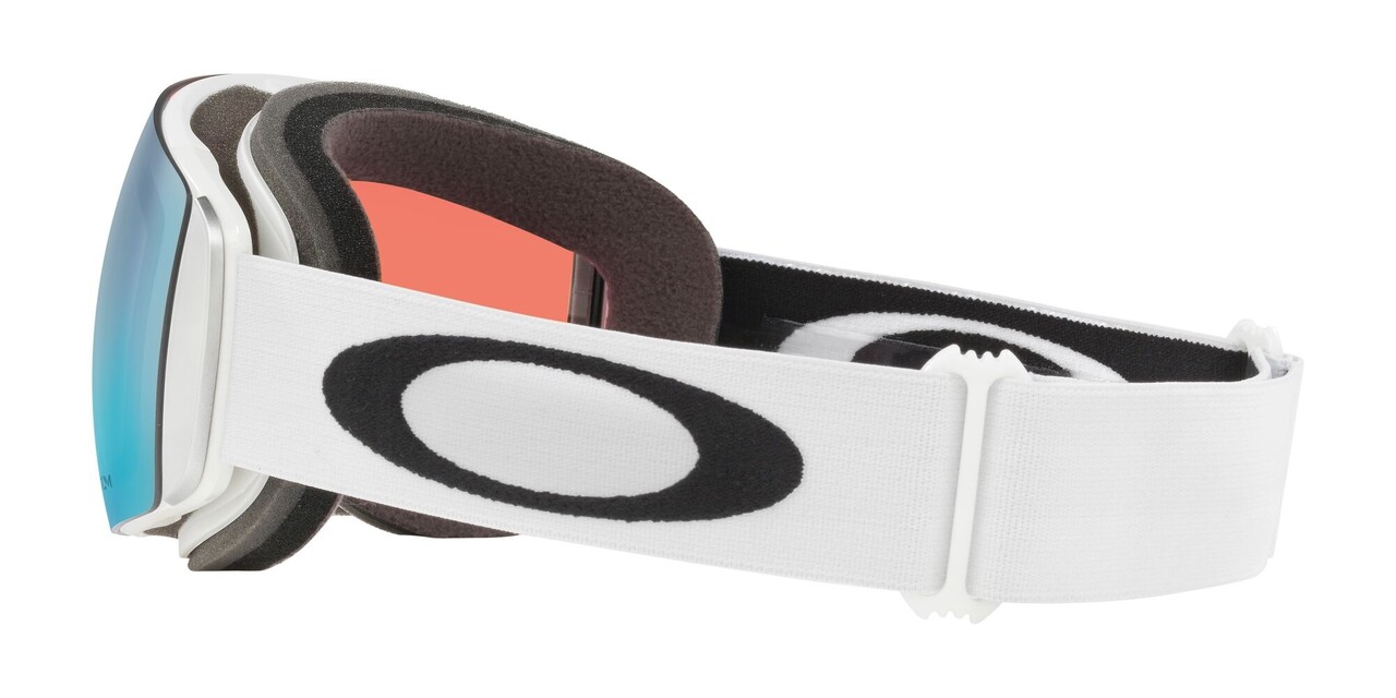 Oakley Flight Deck M – Matte White / Prizm Snow Sapphire Iridium Oakley Flight Deck M – Matte White / Prizm Snow Sapphire Iridium