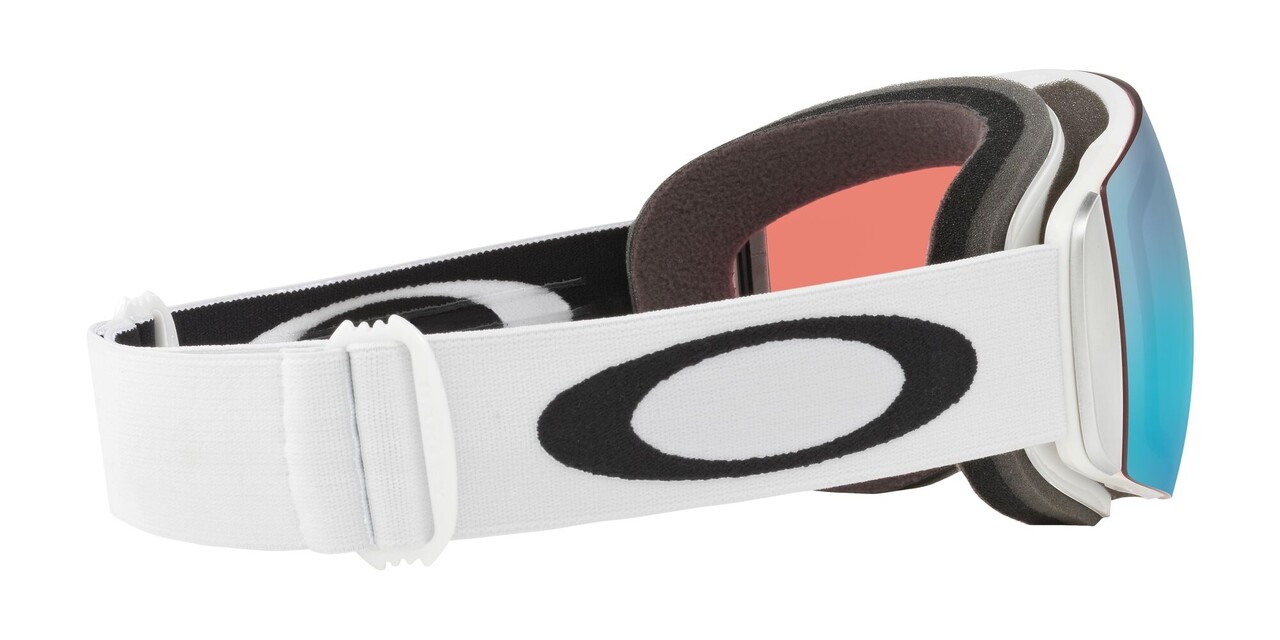 Oakley Flight Deck M – Matte White / Prizm Snow Sapphire Iridium Oakley Flight Deck M – Matte White / Prizm Snow Sapphire Iridium