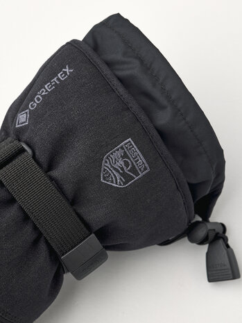 Hestra Heater Gauntlet Mitt – Black/Black Hestra Heater Gauntlet Mitt – Black/Black