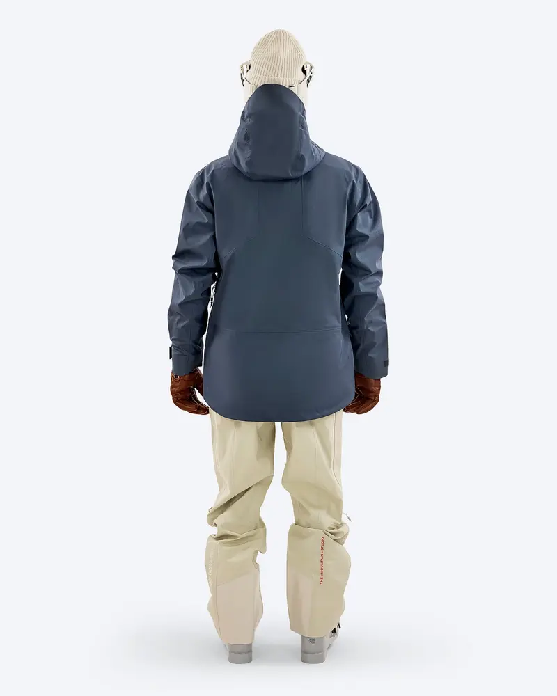 The Mountain Studio Z-2 EPE Gore-Tex Epe 3L Shell Jacket The Mountain Studio Z-2 EPE Gore-Tex Epe 3L Shell Jacket