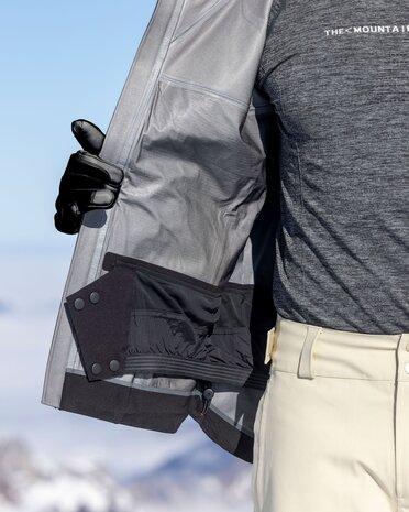 The Mountain Studio Z-4 3L Rugged Ripstop Shell Jacket The Mountain Studio Z-4 3L Rugged Ripstop Shell Jacket