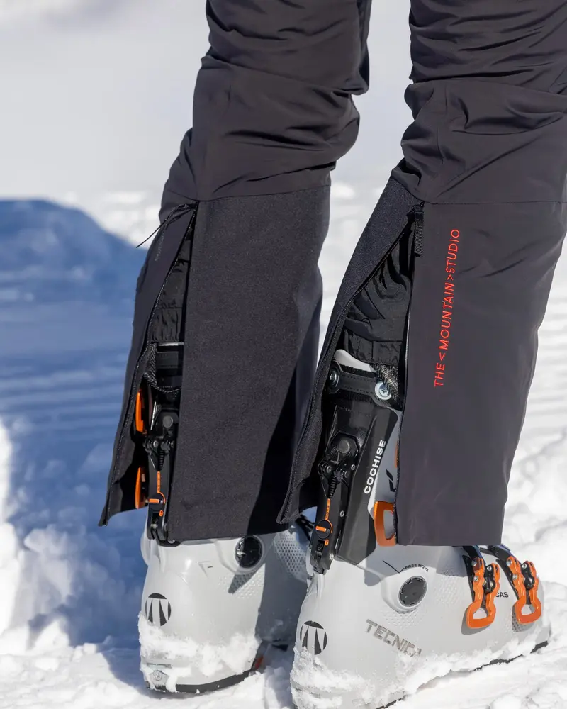 The Mountain Studio P-5 W 2L Stretch Insulated Pants – Brindle The Mountain Studio P-5 W 2L Stretch Insulated Pants – Brindle