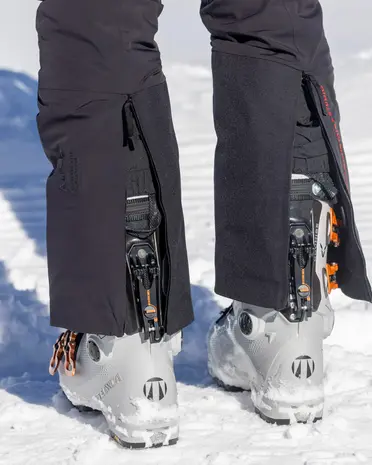 The Mountain Studio P-5 W 2L Stretch Insulated Pants – Brindle The Mountain Studio P-5 W 2L Stretch Insulated Pants – Brindle