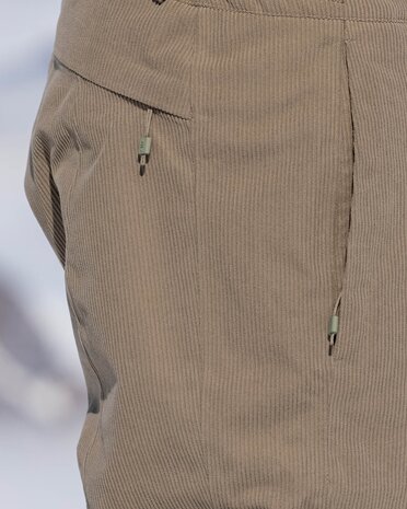 The Mountain Studio P-3 C Carv Cord Insulated Pant