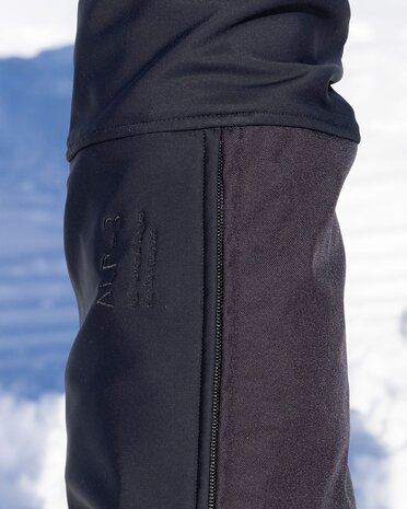 The Mountain Studio P-4 W 2L Stretch Ski Pants - Sky Captain The Mountain Studio P-4 W 2L Stretch Ski Pants - Sky Captain
