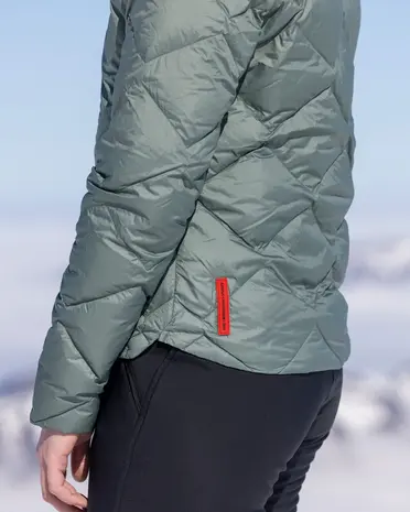 The Mountain Studio D-9 W Ul Ultralight Down Hood Jacket - Balsam Green The Mountain Studio D-9 W Ul Ultralight Down Hood Jacket - Balsam Green