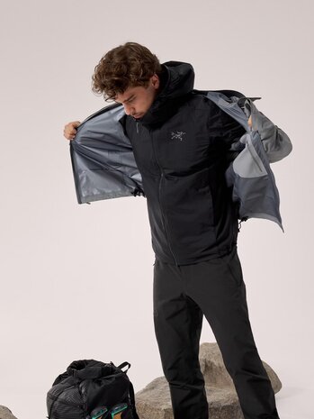 Arc'Teryx Atom Hoody – Black Arc'Teryx Atom Hoody – Black