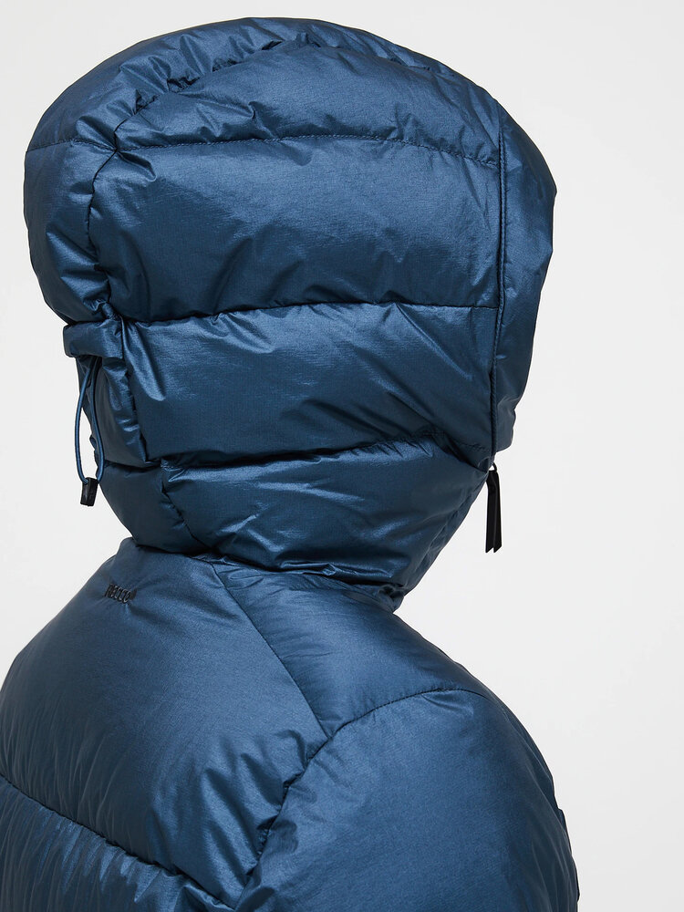 Peak Performance Glissade Down Jacket - Mountain Lake Peak Performance Glissade Down Jacket - Mountain Lake