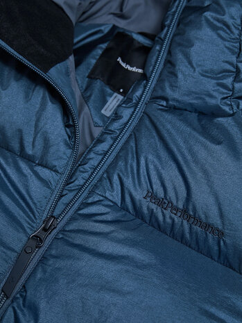 Peak Performance Glissade Down Jacket - Mountain Lake Peak Performance Glissade Down Jacket - Mountain Lake