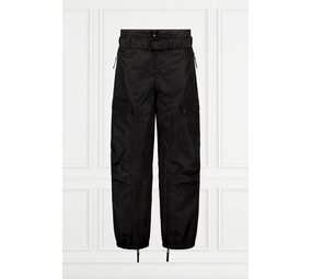 Airforce Lea Loosefit Skipants - True Black Airforce Lea Loosefit Skipants - True Black