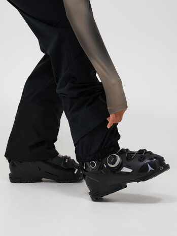 Peak Performance Anima 3L Pants - Black Peak Performance Anima 3L Pants - Black