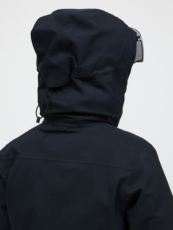 Peak Performance Anima 3L Jacket - Black Peak Performance Anima 3L Jacket - Black