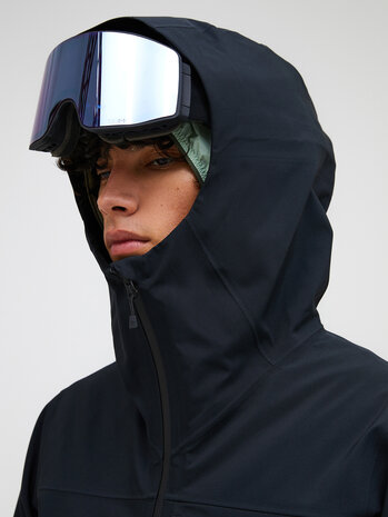 Peak Performance Maroon 3L Jacket - Black