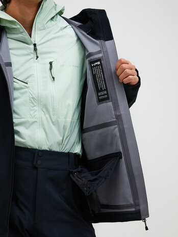 Peak Performance Maroon 3L Jacket - Black