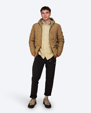 The Mountain Studio D-3 Rl Reversible Light Down Jacket - Otter- Delicioso Brown The Mountain Studio D-3 Rl Reversible Light Down Jacket - Otter- Delicioso Brown