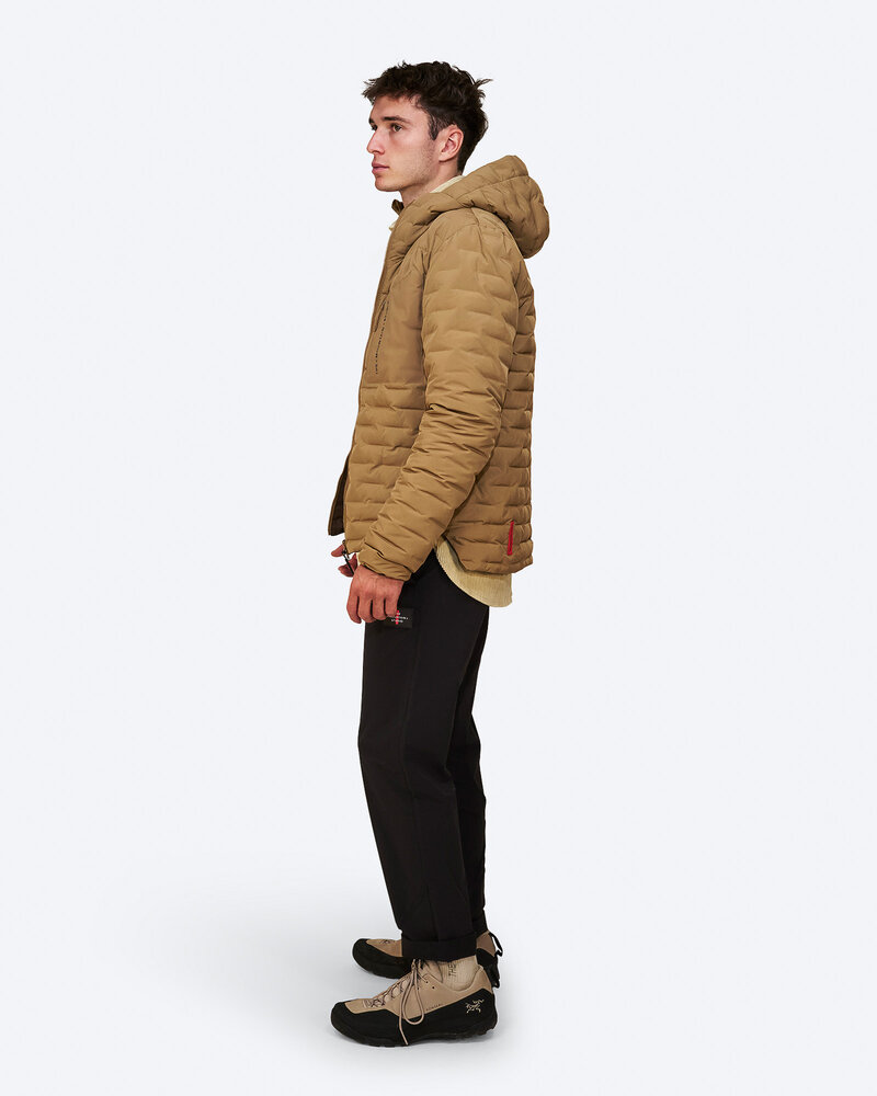 The Mountain Studio D-3 Rl Reversible Light Down Jacket - Otter- Delicioso Brown The Mountain Studio D-3 Rl Reversible Light Down Jacket - Otter- Delicioso Brown
